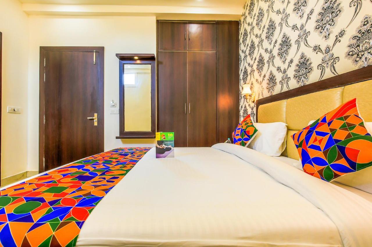 Fabhotel Star Of Taj Restobar Fatehabad Road آغْرا المظهر الخارجي الصورة