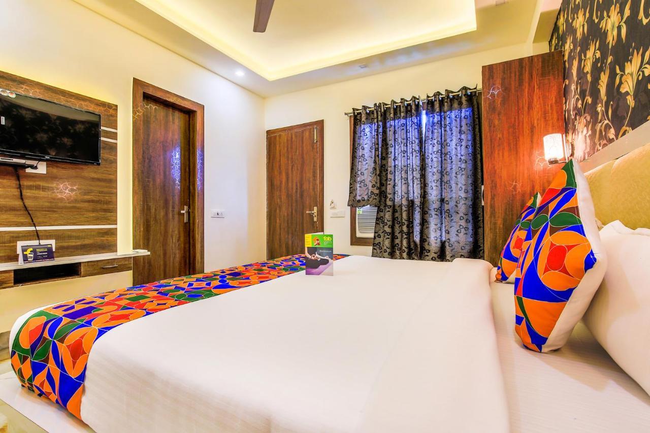 Fabhotel Star Of Taj Restobar Fatehabad Road آغْرا المظهر الخارجي الصورة